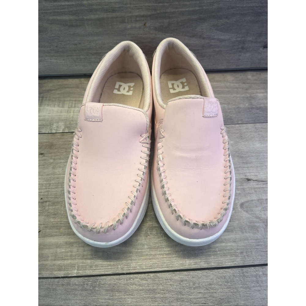 DC Villain Womens Light Pink Leather Loafers Slip On Casual Shoes Size 6.5 - Picture 3 of 10